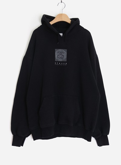 (Made in U.S.A.) STUSSY hood pullover