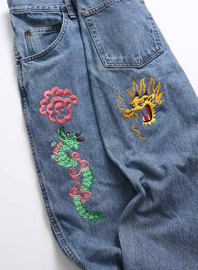 WRANGLER dragon embroidery denim pants