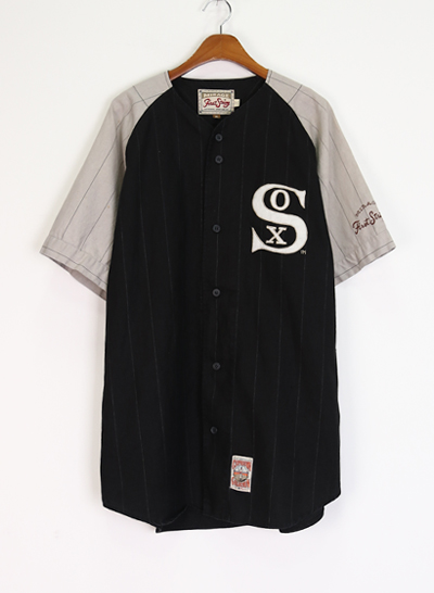 90&#039;s VINTAGE CHICAGO WHITE SOX jersey shirt